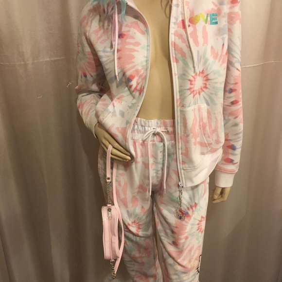 AMAZING adorbale tye dye tracksuit with hello kitty and crystal details! - Picture 7 of 12